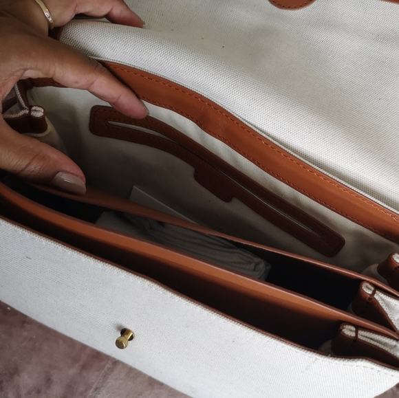 Aritzia Auxiliary Dalen bag - Picture 3 of 5